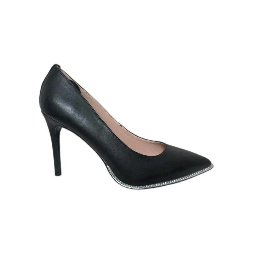 BCBGeneration Harlia Black Chain Trim Pointy Toe Stiletto HeelPump Size 8.5